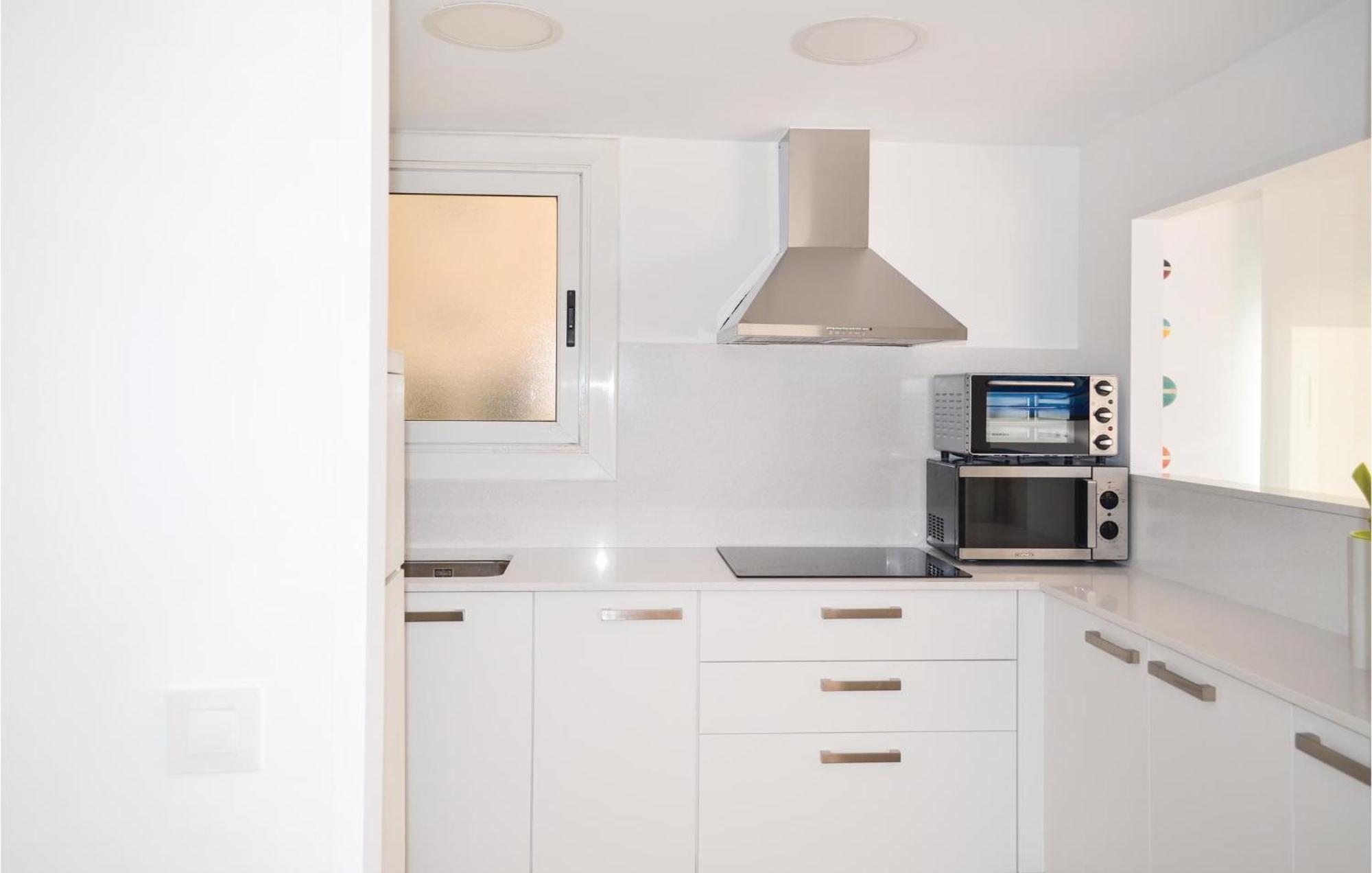 3 Bedroom Beautiful Apartment In Lloret De Mar Lloret de Mar Exterior foto